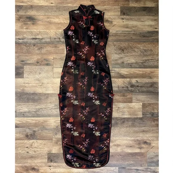 Vintage | Dresses | Vtg Silky Embroidered Asian Maxi Dress | Poshmark